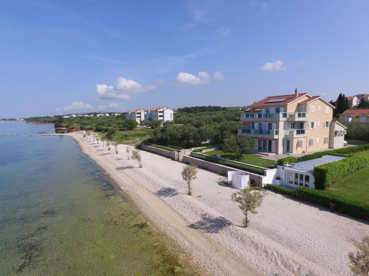 ביוגראד נה מורו Apartments Citrine On The Beach מראה חיצוני תמונה