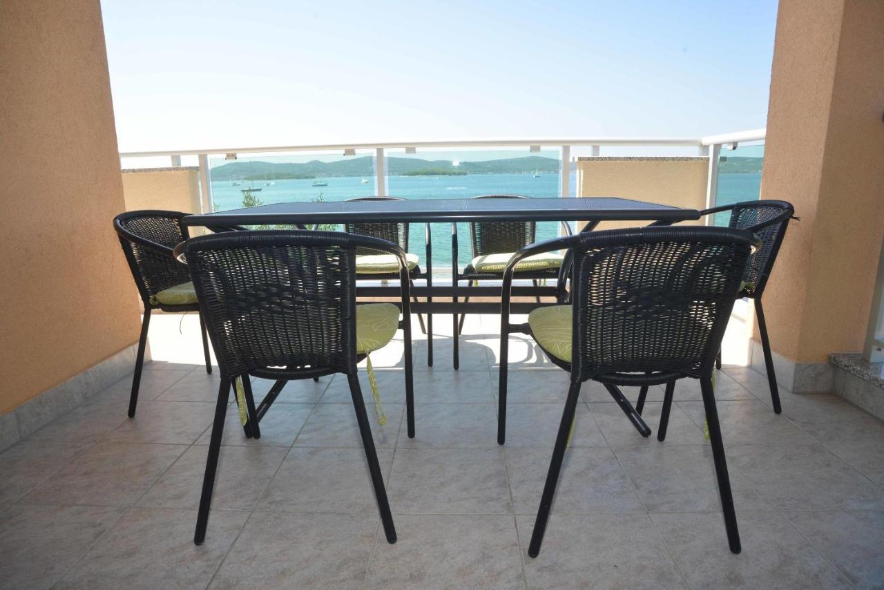 ביוגראד נה מורו Apartments Citrine On The Beach מראה חיצוני תמונה