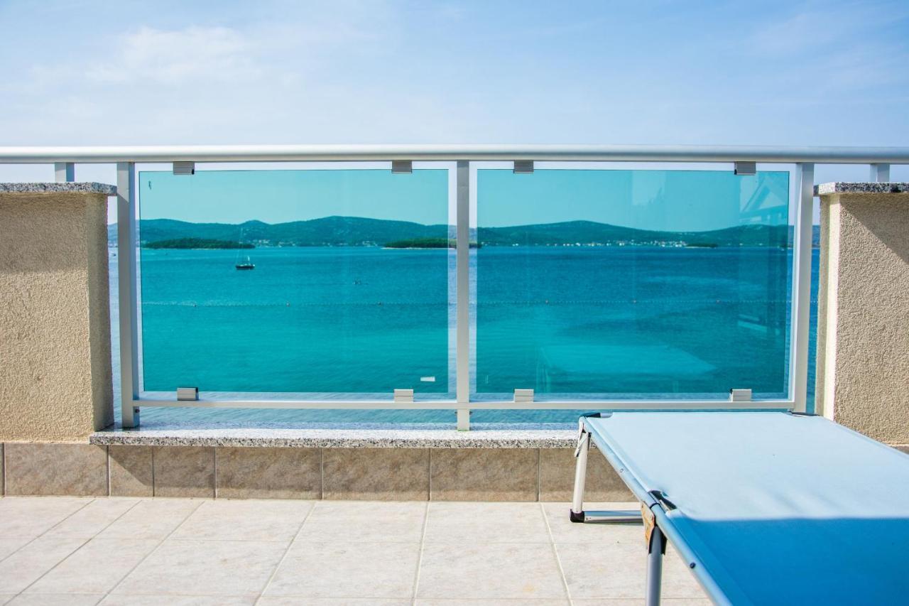 ביוגראד נה מורו Apartments Citrine On The Beach מראה חיצוני תמונה