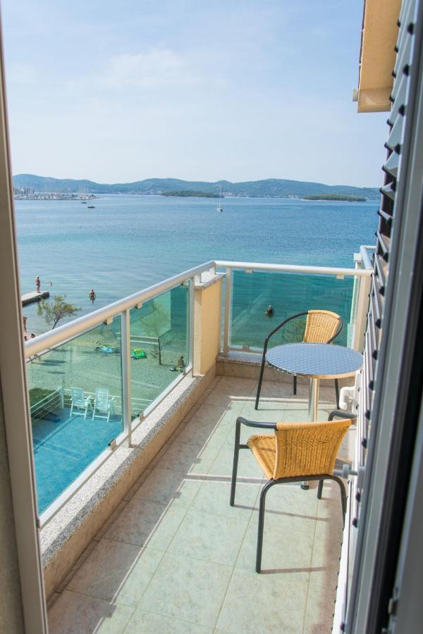 ביוגראד נה מורו Apartments Citrine On The Beach מראה חיצוני תמונה